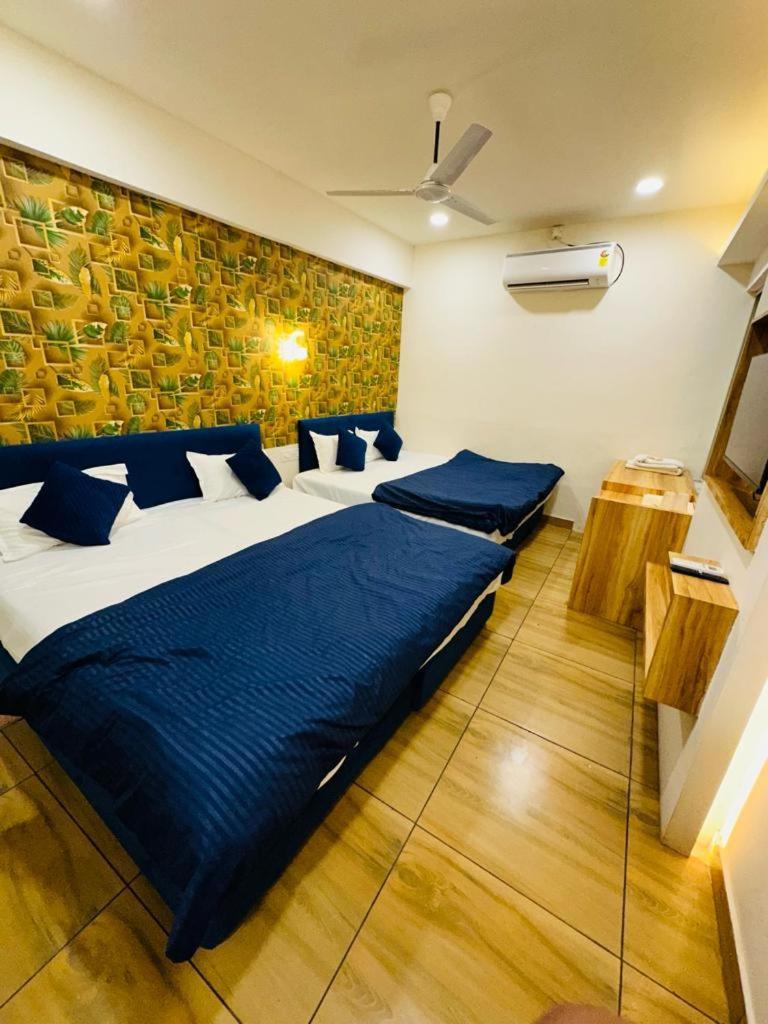 Hotel Shree Mahakal Krapa Уджайн Екстериор снимка