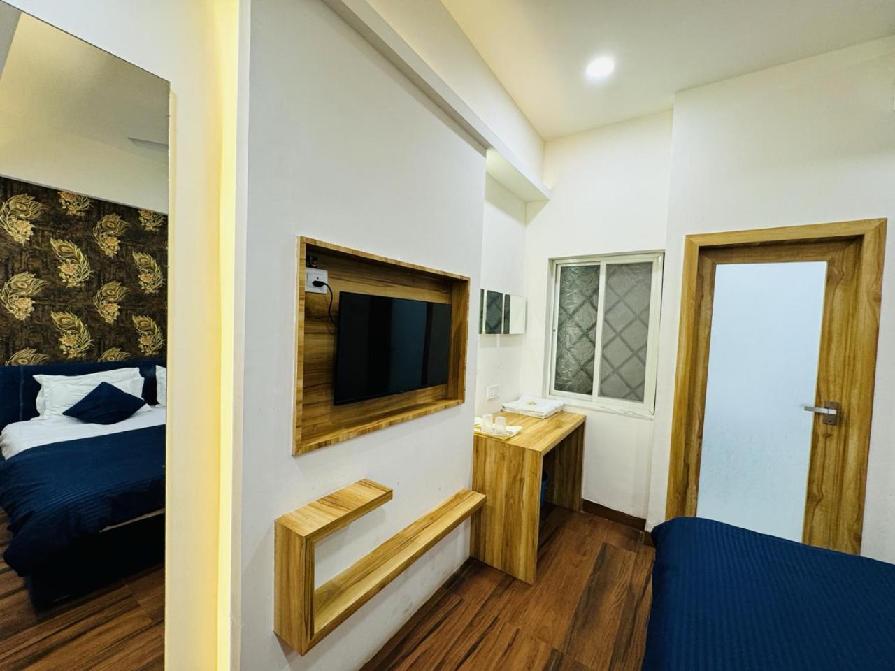 Hotel Shree Mahakal Krapa Уджайн Екстериор снимка