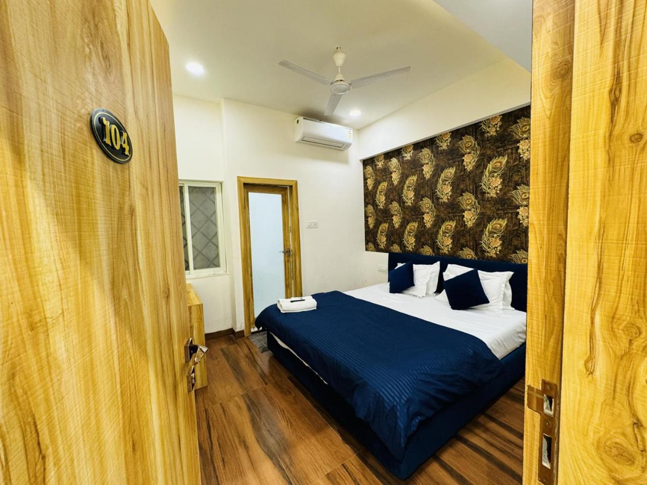 Hotel Shree Mahakal Krapa Уджайн Стая снимка